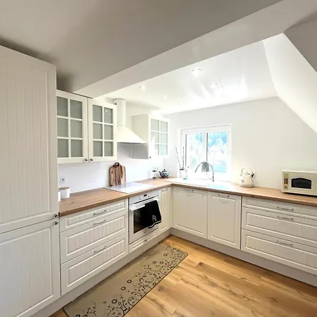 Apartment Pod 20